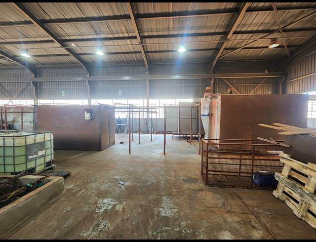 800M² WAREHOUSE TO LET IN WADEVILLE